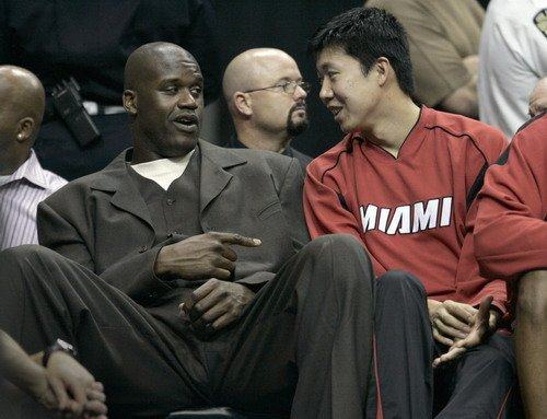 名记：苏亚雷斯拒绝乌拉圭民族邀请，暂时不考虑回归家乡球队（权威记者：苏亚雷斯婉拒乌拉圭民族队邀约，短期内无意回归家乡俱乐部）