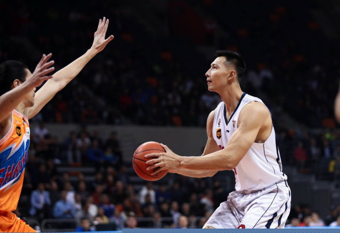 火箭哈登末节爆发连得15分（火箭核心哈登末节发飙连砍15分）