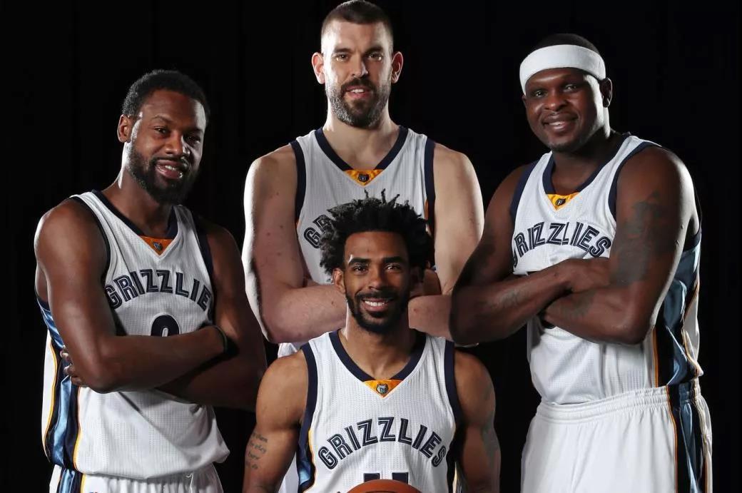 杜兰特关键补篮逆转比赛（杜兰特关键补篮助队完成逆转）