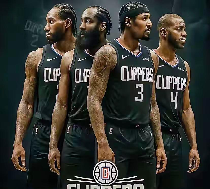 詹姆斯失误频出，湖人半场战平太阳（詹姆斯失误不断，湖人半场与太阳打成平手）