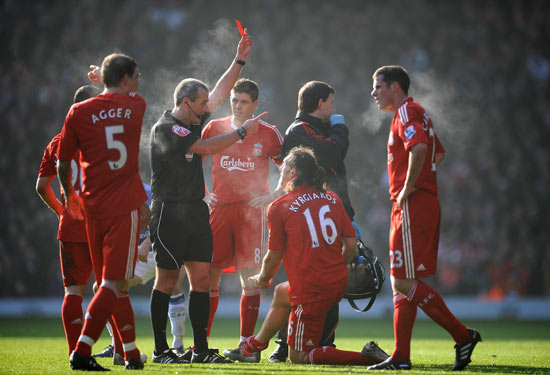 瓦伦前锋贝尔特兰：外界说我们希望教练下课，这简直荒谬至极（瓦伦前锋贝尔特兰驳斥传闻：我们想让主帅下课？纯属荒唐）