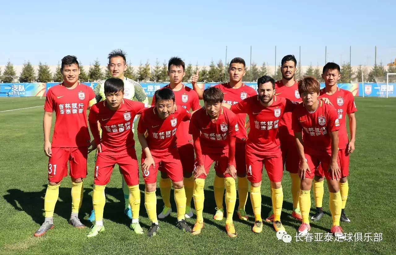 丹尼尔斯：约翰逊已是巨星，他的努力正转化为球场统治力（丹尼尔斯盛赞约翰逊：已跻身巨星，勤奋化作赛场统治力）