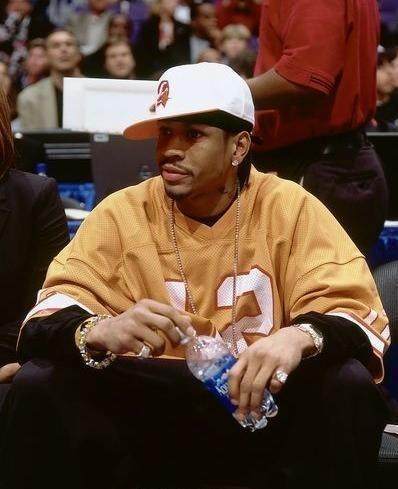 米体：吉尔摩考虑手术治疗耻骨炎，可能缺席至明年一月（米体：吉尔摩或接受耻骨炎手术，恐将缺阵至明年一月）