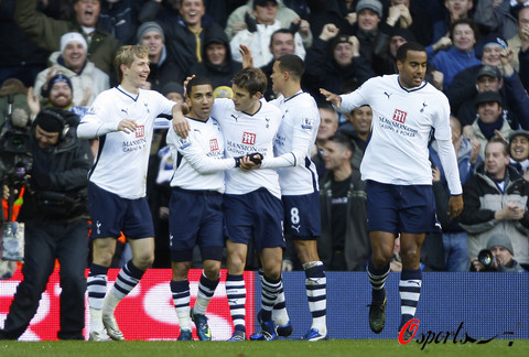 东契奇这球太牛了！杜兰特看呆了，湖人替补席疯狂欢呼（东契奇这一球逆天！杜兰特目瞪口呆，湖人替补席沸腾）