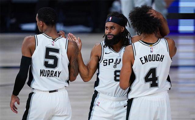 22胜5平，阿德耶米进球的比赛多特保持不败（阿德耶米进球即不败：多特22胜5平）