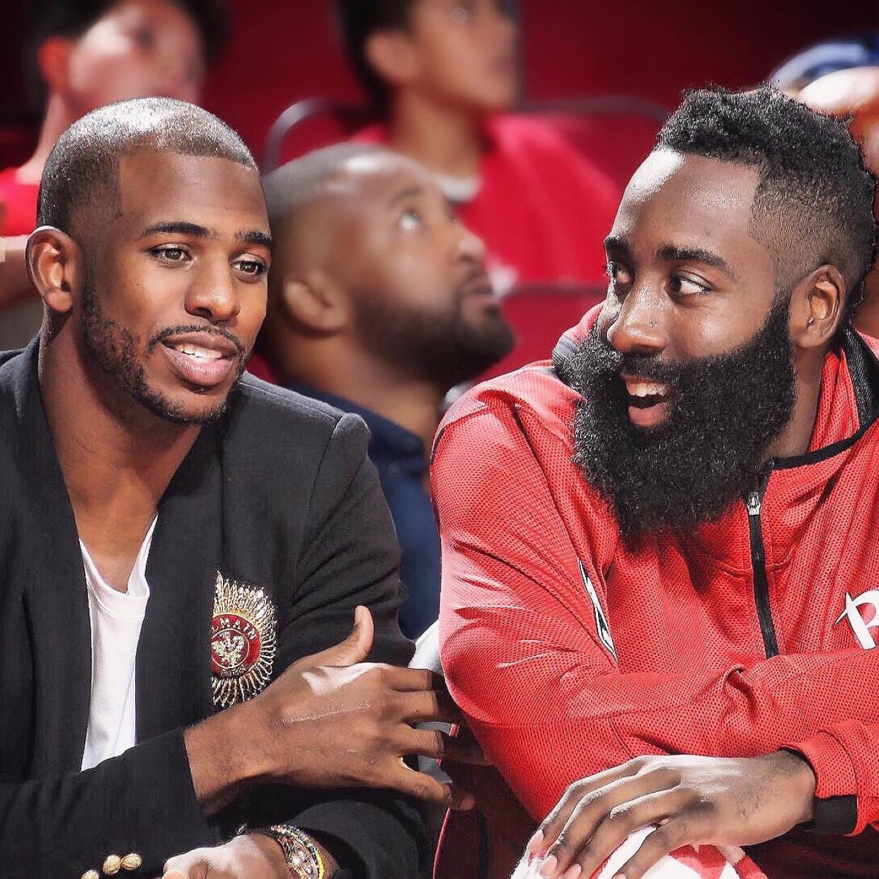 记者：苏亚雷斯可能离开迈阿密回乌拉圭民族，未来几天是关键（据记者报道，苏亚雷斯或将离开迈阿密，重返乌拉圭民族队，接下来几天至关重要）