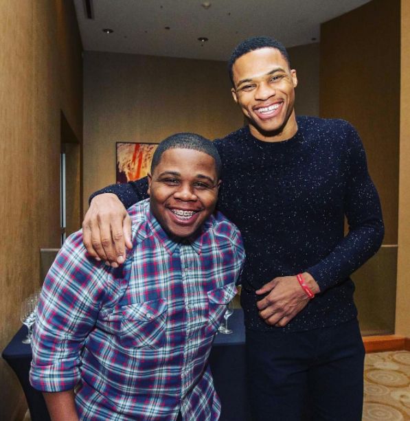 随国安已获三冠，张稀哲：拿第四冠时退役；3月份就开始练捧杯（随国安三冠在手，张稀哲：夺第4冠就退役，三月起练举杯）