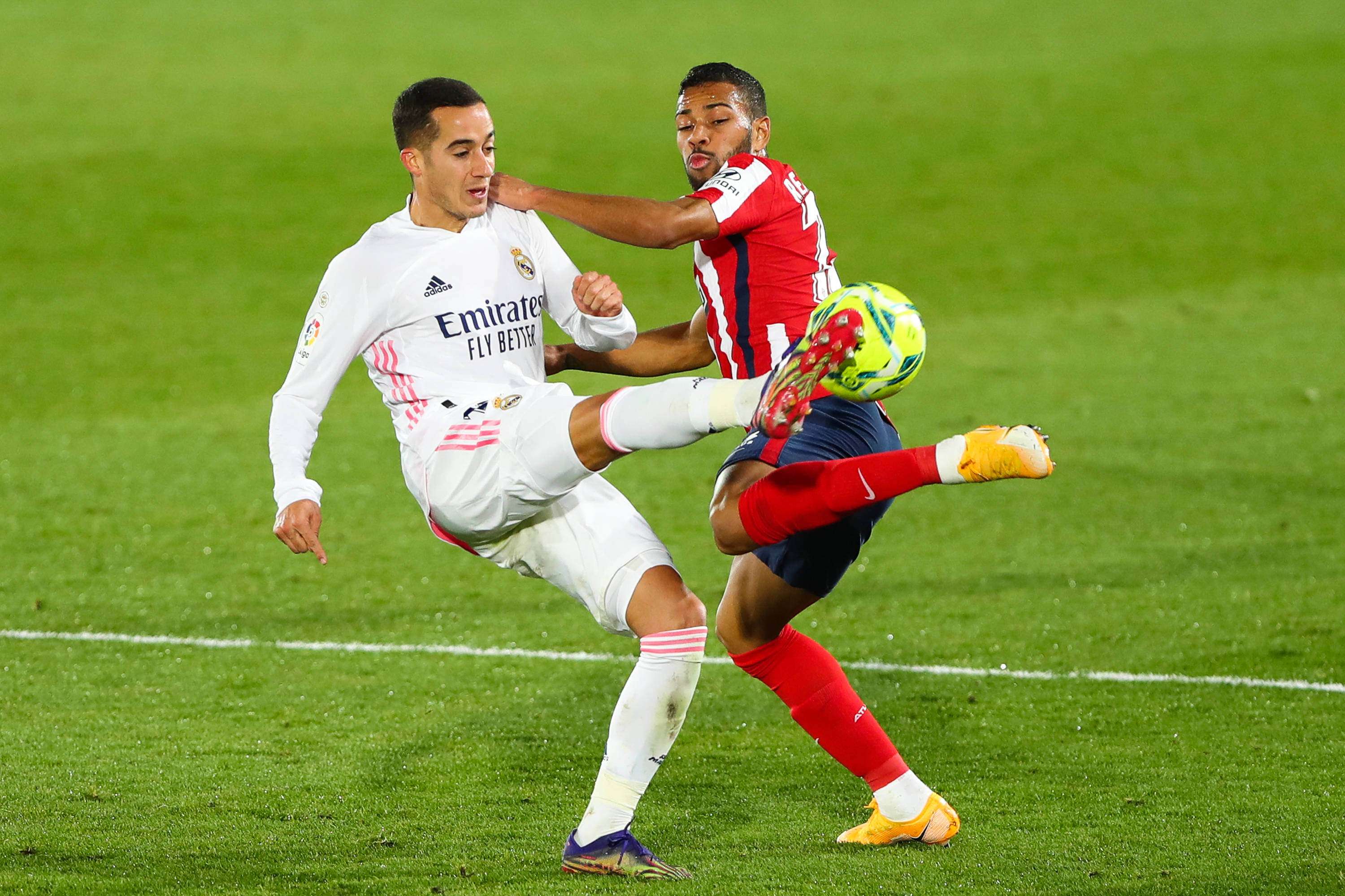 德甲第13轮指南：汉堡不莱梅上演北方德比，科隆后防遭伤病诅咒（德甲第13轮前瞻：汉堡与不莱梅上演北方德比，科隆后防陷入伤病潮）