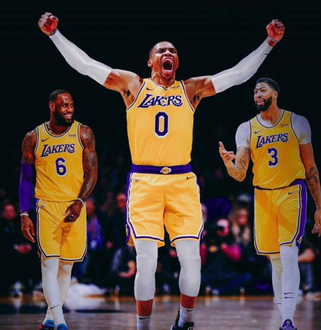 博洛尼亚总监：我们对球队表现满意，但现实地看不认为能争冠（博洛尼亚总监：对球队表现满意，但坦言争冠不现实）