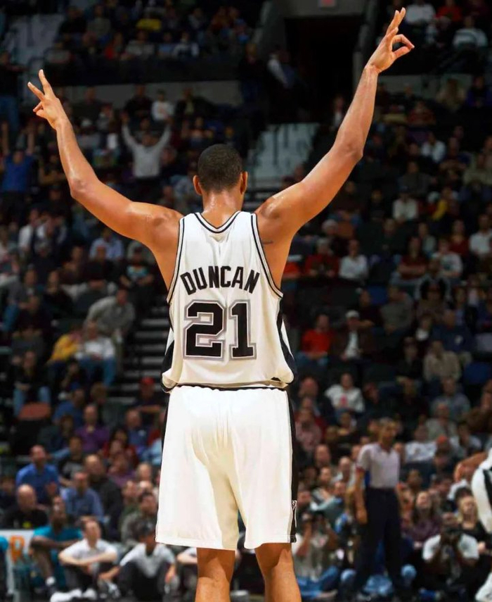 大范：不上场的球员想做领袖只能像哈斯勒姆，一直效力一队（大范：不出场也想当领袖？只能学哈斯勒姆，一队干到退役）