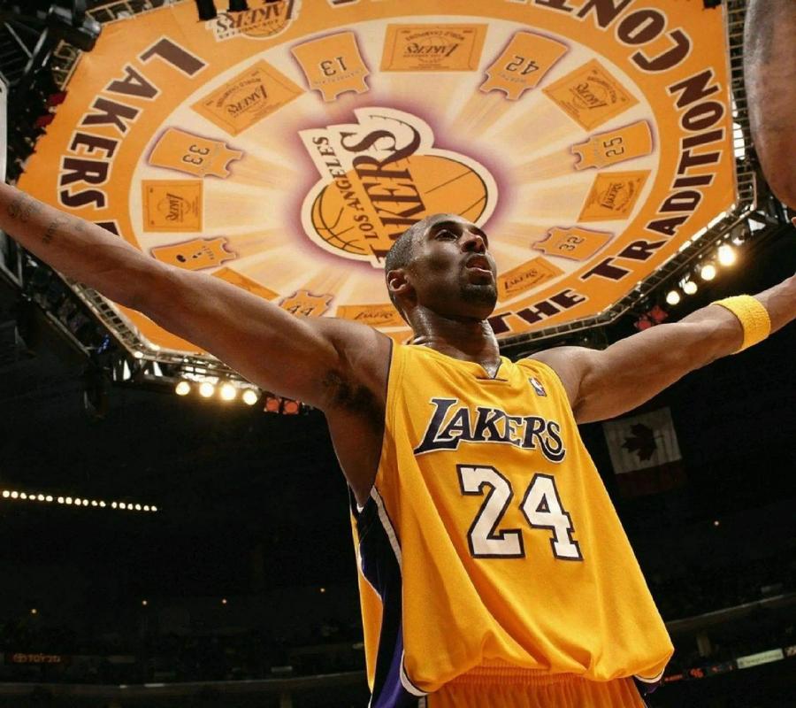 凯恩已在德甲10次完成帽子戏法，为该联赛历史第5多（凯恩德甲已10次戴帽，联赛历史第5多）